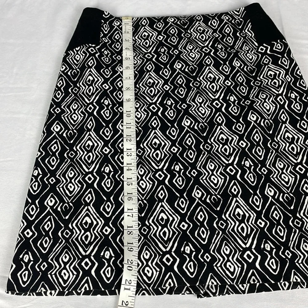 Chico’s Black and White Skirt Chico”s Size 00 Equivalent to XS - Picture 4 of 12